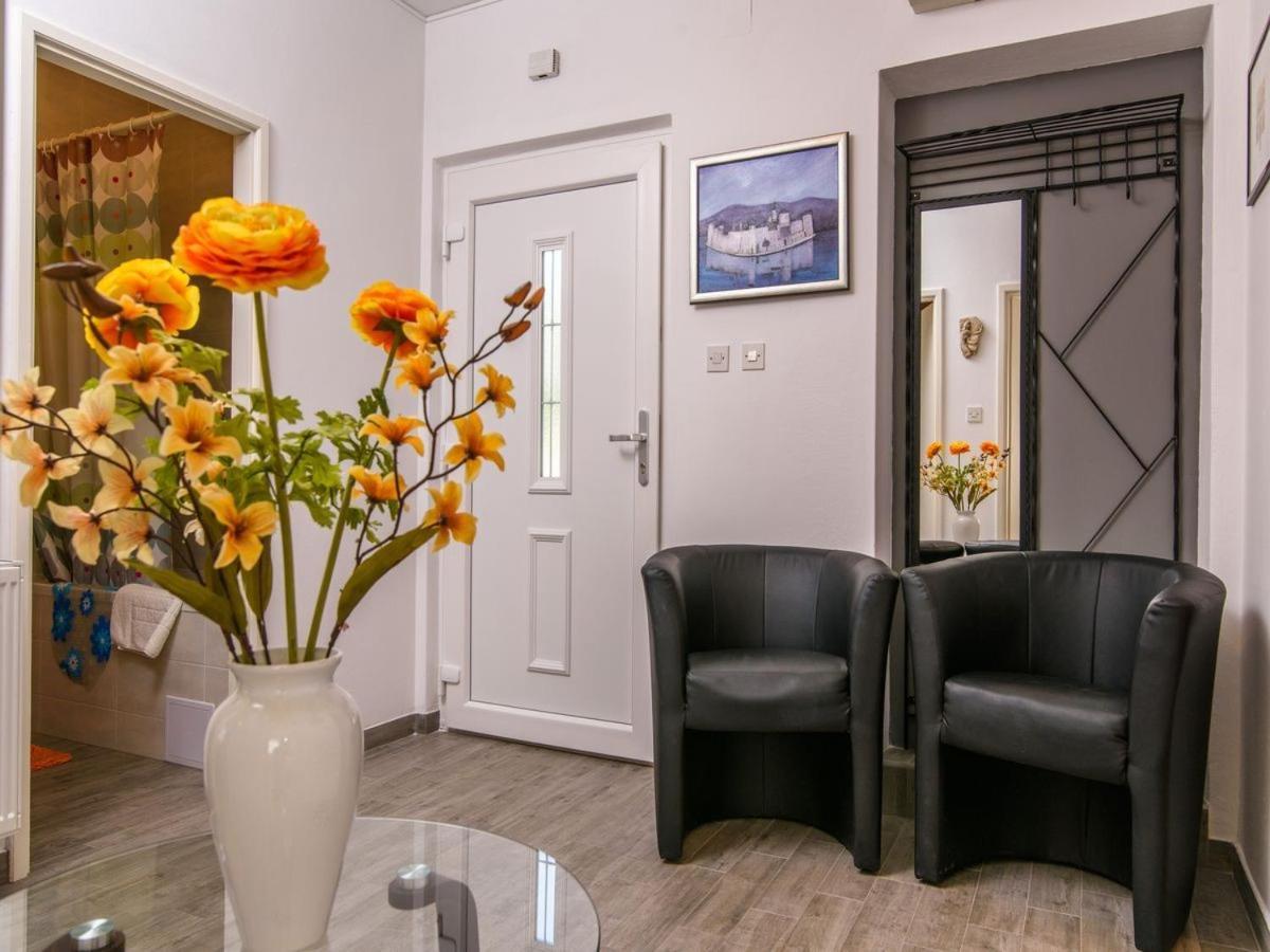 Apartments Beba - Peaceful Location 特罗吉尔 外观 照片