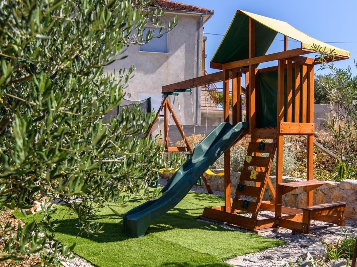 Apartments Beba - Peaceful Location 特罗吉尔 外观 照片